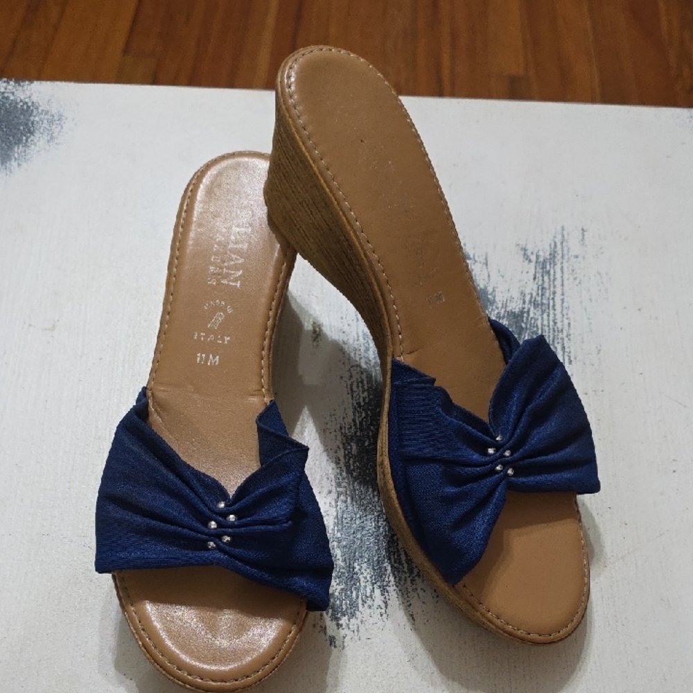 Italian Shoemakers Navy Wedge Sandals Slip-on Silver Beads Summery Sz 11 EUC